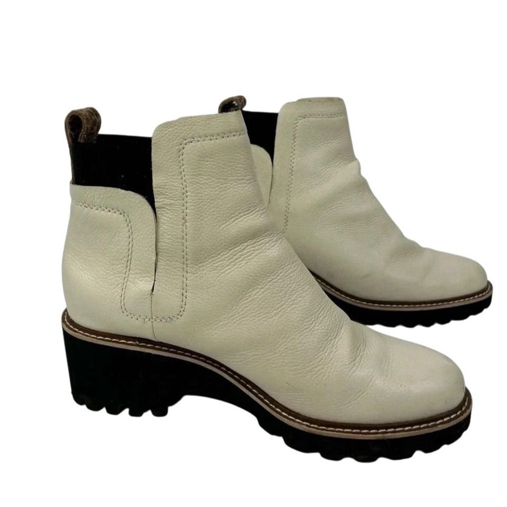 Dolce Vita ivory leather Huey H2O boots. Waterproof w/‎ lug heels. Sz 10